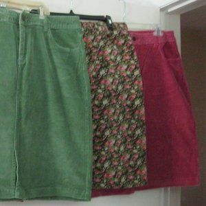 SIZE 10 W=34" Stretch Corduroy skirts